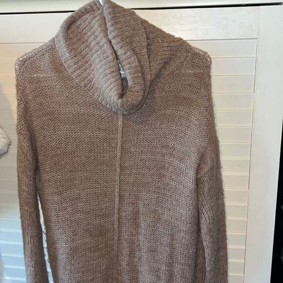 Bar III Cowl Neck sweater - Picture 1 of 4